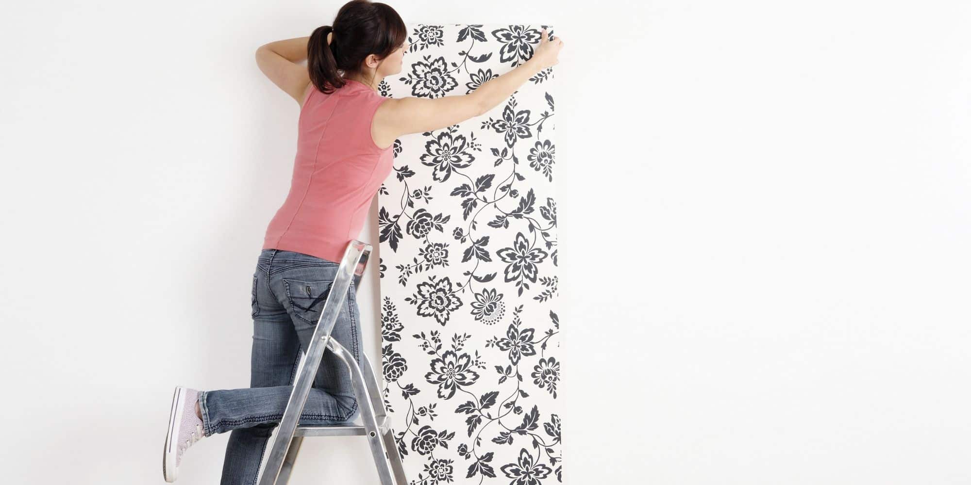 Revitalize Your Walls: A Step-by-Step Guide to Wallpapering Your Dublin Home